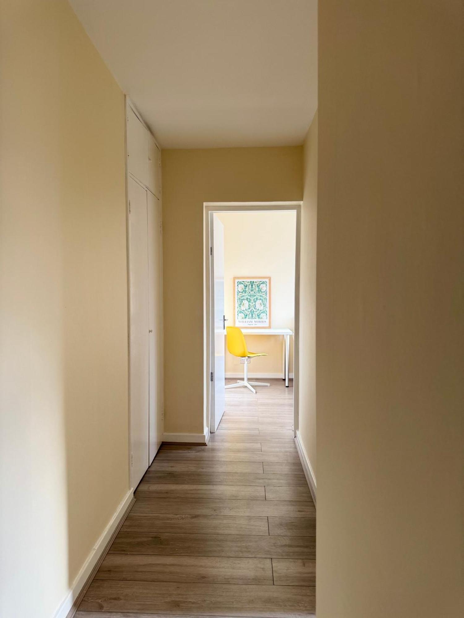 Spacious 5 Bedroom 3 Mins Walk From Mile End *
