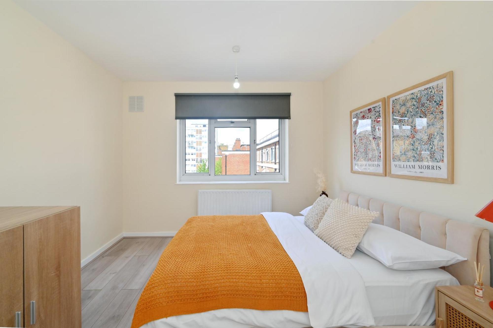Spacious 5 Bedroom 3 Mins Walk From Mile End *